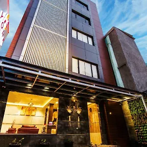 **** Hotel York India